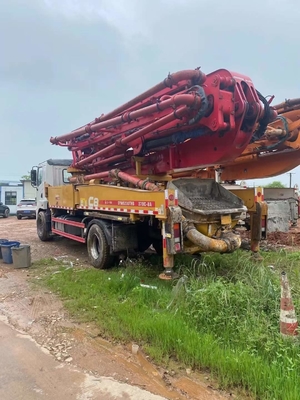 ব্যবহৃত 63m Zoomlion কংক্রিট পাম্প ট্রাক ওয়্যারলেস রিমোট কন্ট্রোল